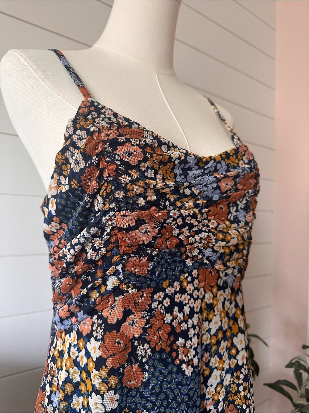 Floral Spaghetti-Strap Mini Dress in Navy and Rust Tones - Picture 2 of 8